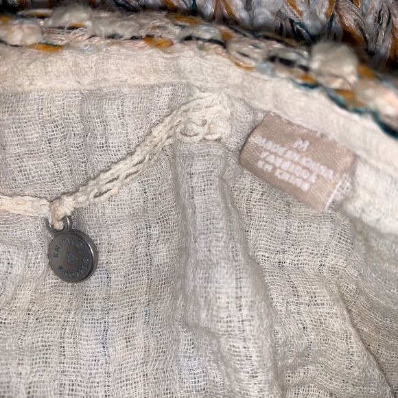 Knitted & Knotted Used Knit Crochet Wool & Cashmere Blend Athleisure Vest Warm - Picture 6 of 6